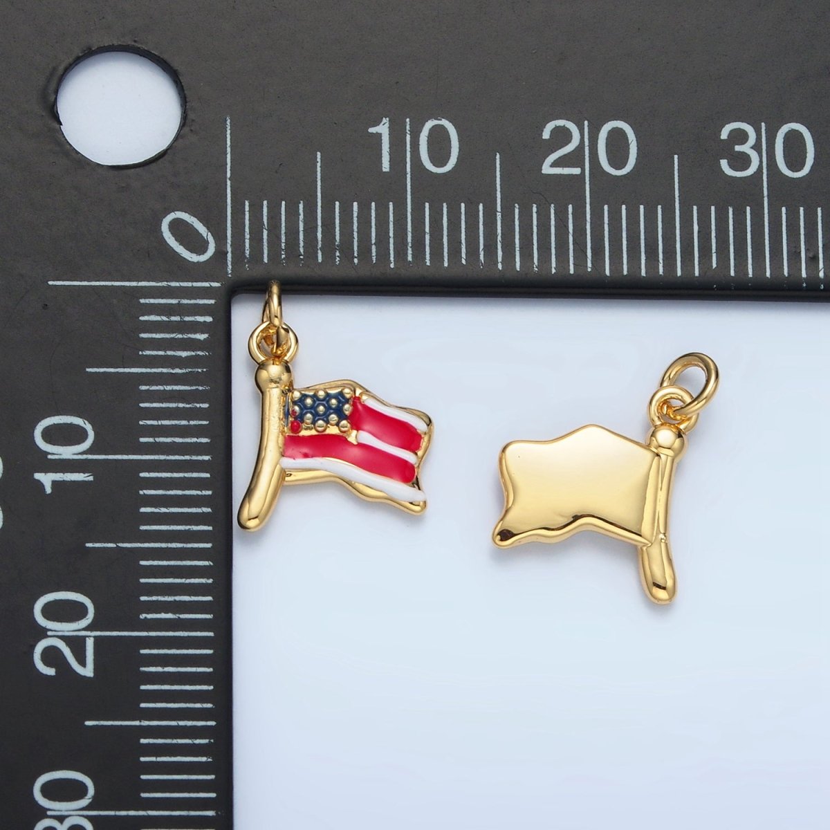 24K Gold Filled 12.5mm United States of America USA Flag Charm in Gold & Silver | N770